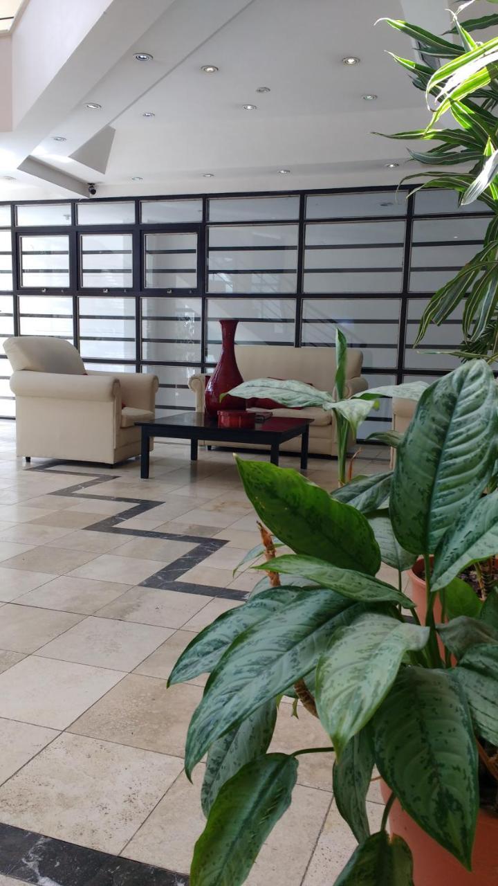 Hotel Lazaro Villa Mercedes Exterior foto